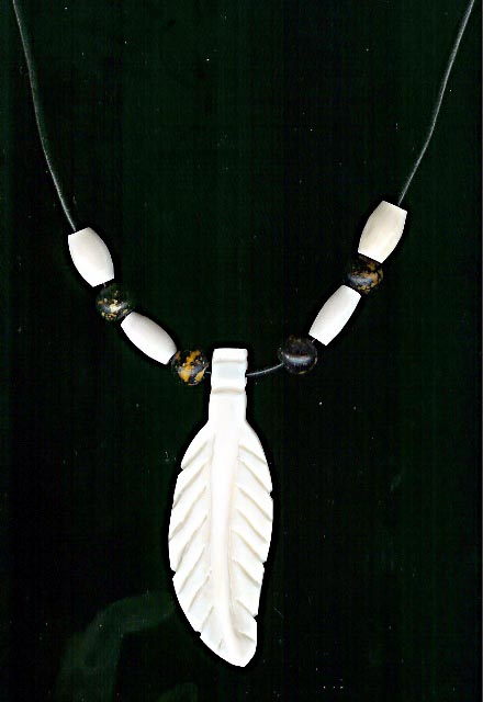 feather-necklace